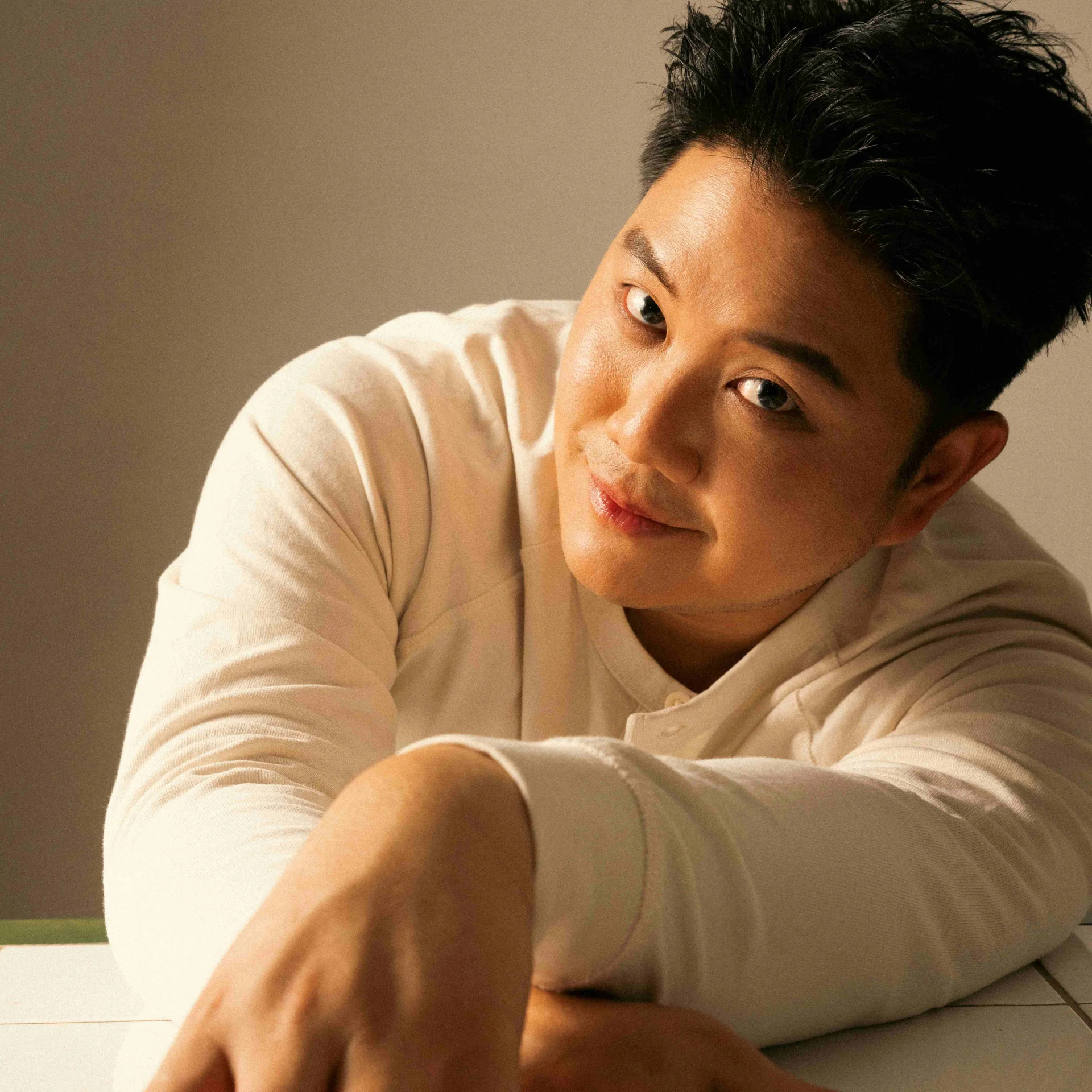 CAKE POON จาก “เค้ก B5” สู่บทใหม่ในรอบ 15 ปี กับการเติบโตที่ถ่ายทอดผ่านเสียงเพลง